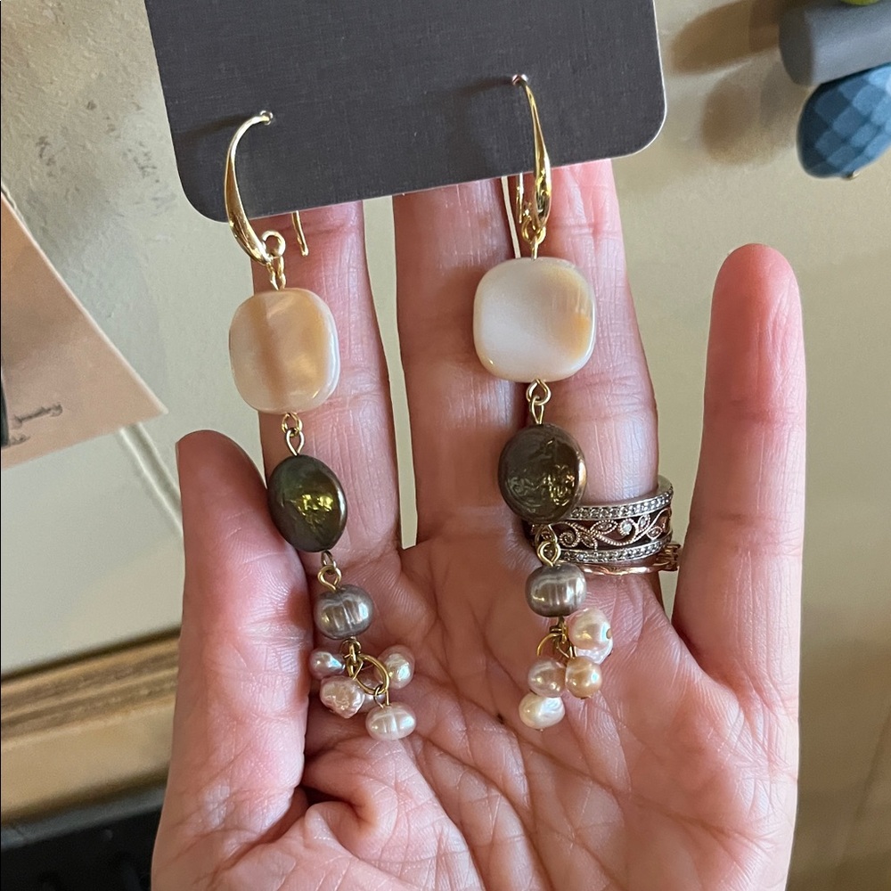 David Aubrey Gold and Cream Dangle Earrings - Picture 3 of 3